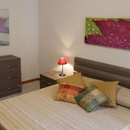Casa Di Chiara Appartement Peschiera del Garda Buitenkant foto