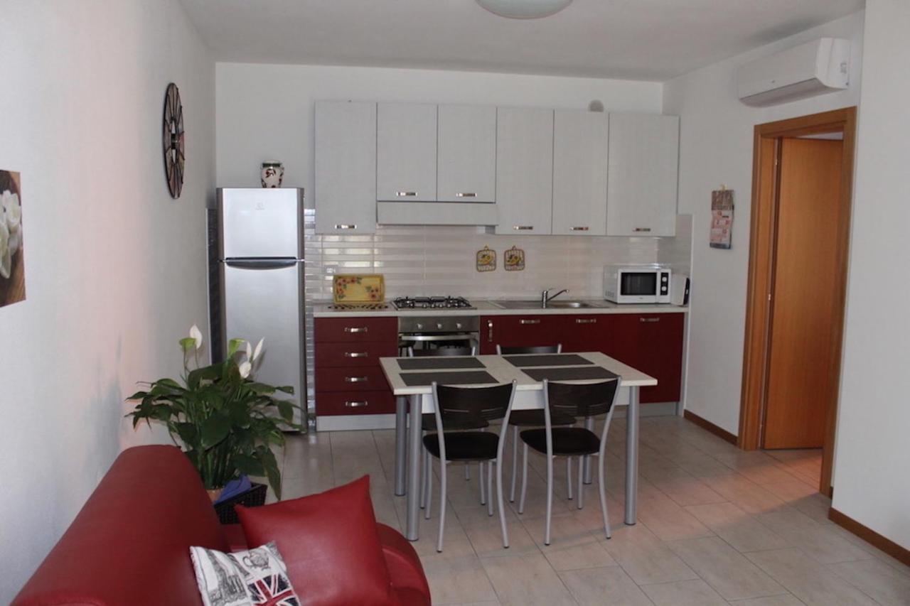 Casa Di Chiara Appartement Peschiera del Garda Buitenkant foto